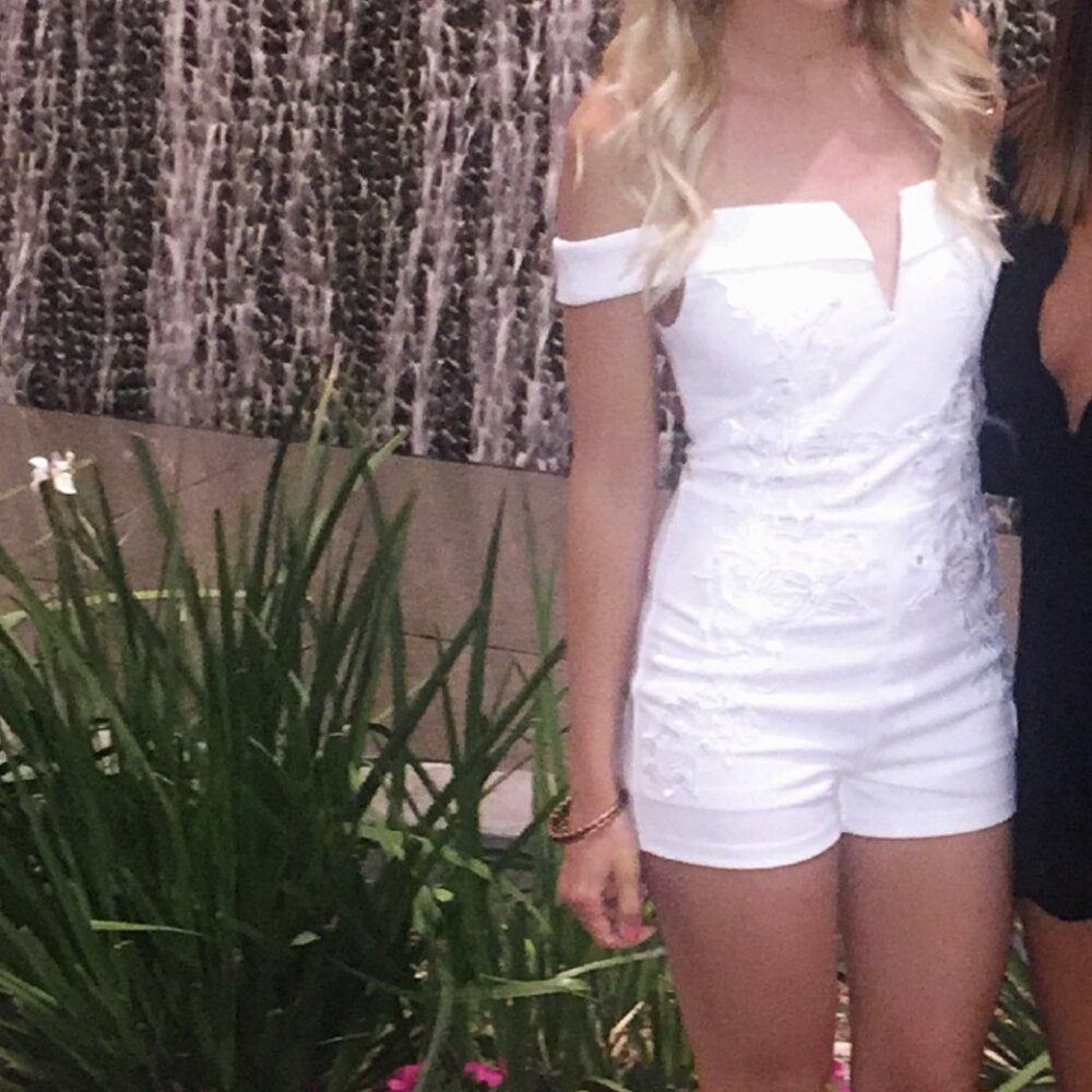 Akira - Off the Shoulder White Lace Romper - Small